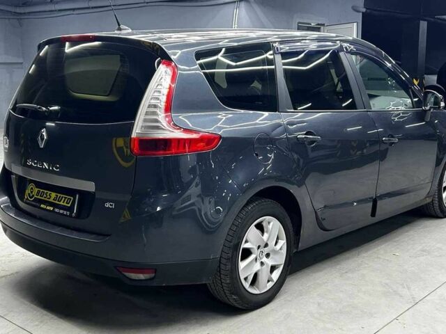 Серый Рено Сценик, объемом двигателя 1.5 л и пробегом 380 тыс. км за 6500 $, фото 5 на Automoto.ua