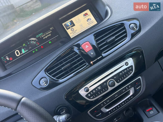 Сірий Рено Сценік, об'ємом двигуна 1.5 л та пробігом 230 тис. км за 8400 $, фото 69 на Automoto.ua