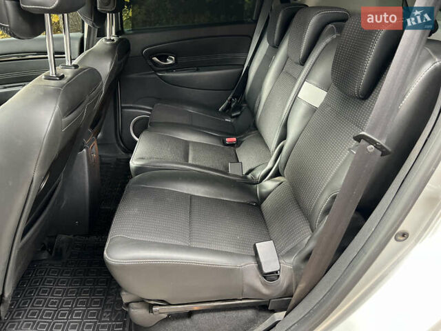 Рено Сценік 2011 у Львові на Automoto.ua Сірий Рено Сценік, об'ємом двигуна 1.6 л та пробігом 208 тис. км за 7250 $, фото 20 на Automoto.ua