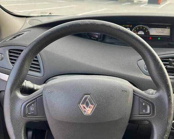 Серый Рено Сценик, объемом двигателя 1.46 л и пробегом 246 тыс. км за 7200 $, фото 27 на Automoto.ua