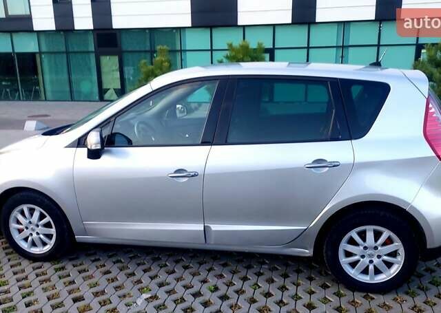 Серый Рено Сценик, объемом двигателя 1.5 л и пробегом 309 тыс. км за 6300 $, фото 6 на Automoto.ua