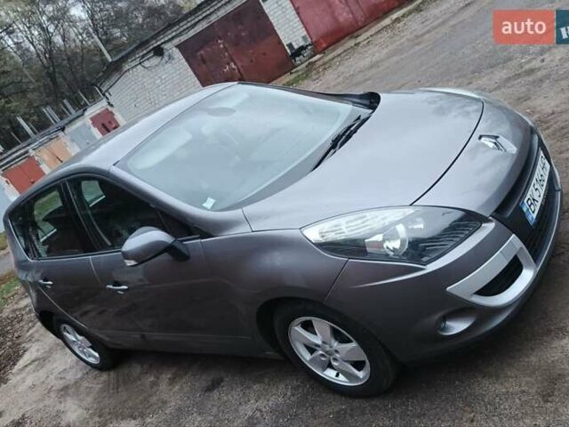 Серый Рено Сценик, объемом двигателя 1.5 л и пробегом 222 тыс. км за 7000 $, фото 11 на Automoto.ua