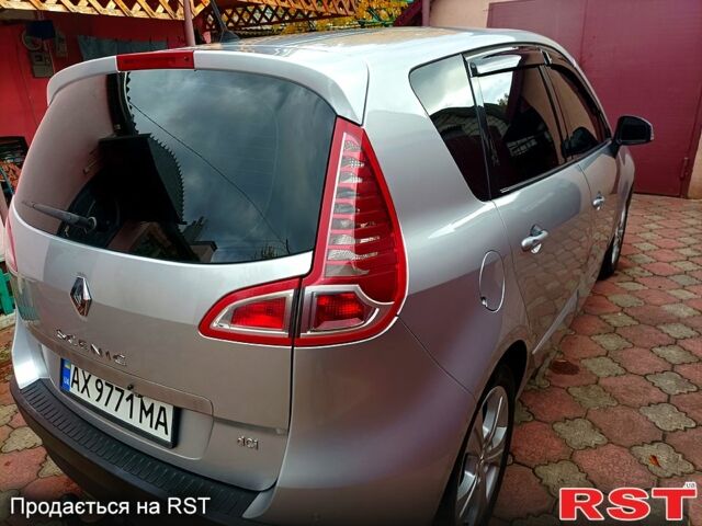 Серый Рено Сценик, объемом двигателя 1.5 л и пробегом 275 тыс. км за 6900 $, фото 1 на Automoto.ua
