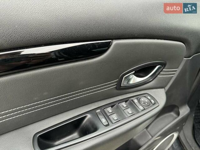 Сірий Рено Сценік, об'ємом двигуна 1.6 л та пробігом 233 тис. км за 7999 $, фото 44 на Automoto.ua