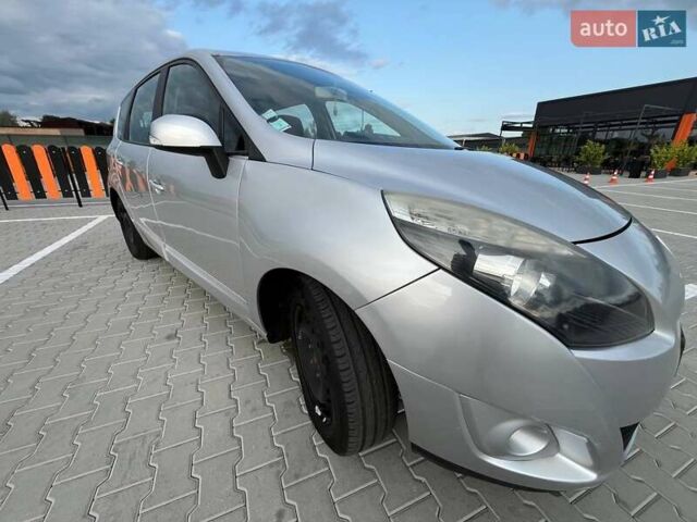 Серый Рено Сценик, объемом двигателя 1.46 л и пробегом 246 тыс. км за 7200 $, фото 21 на Automoto.ua