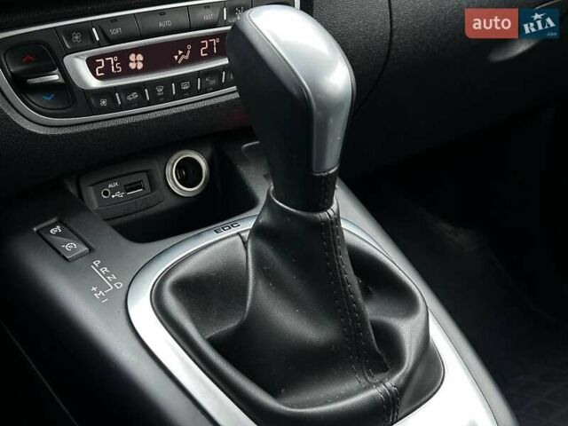 Серый Рено Сценик, объемом двигателя 1.46 л и пробегом 313 тыс. км за 8199 $, фото 14 на Automoto.ua