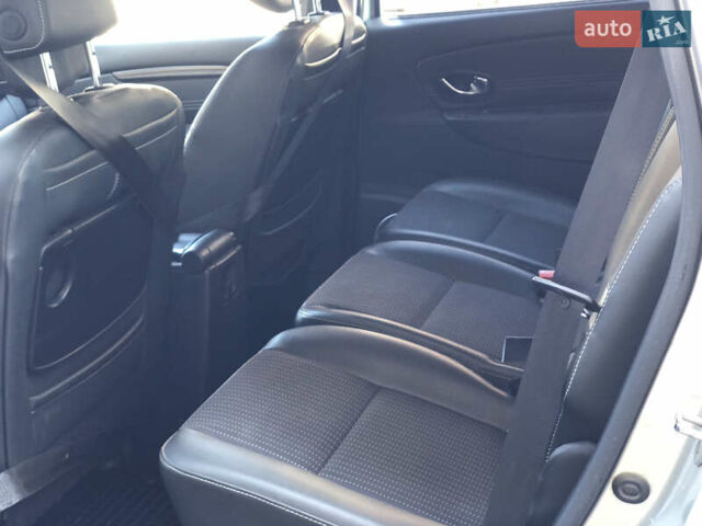 Сірий Рено Сценік, об'ємом двигуна 1.6 л та пробігом 285 тис. км за 6999 $, фото 13 на Automoto.ua