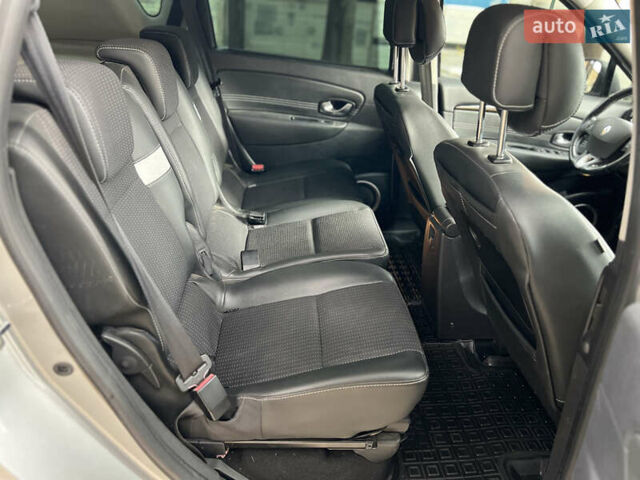 Сірий Рено Сценік, об'ємом двигуна 1.6 л та пробігом 290 тис. км за 7250 $, фото 14 на Automoto.ua