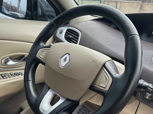 Сірий Рено Сценік, об'ємом двигуна 1.5 л та пробігом 262 тис. км за 7400 $, фото 8 на Automoto.ua