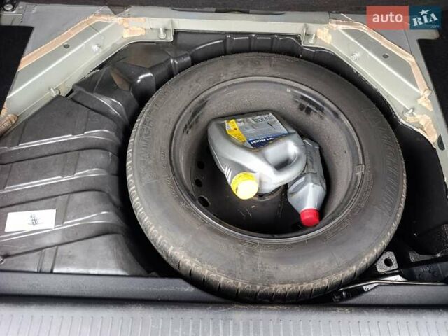 Сірий Рено Сценік, об'ємом двигуна 1.5 л та пробігом 183 тис. км за 7100 $, фото 12 на Automoto.ua