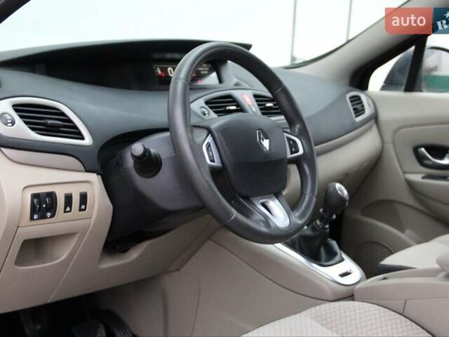 Сірий Рено Сценік, об'ємом двигуна 1.6 л та пробігом 217 тис. км за 6300 $, фото 12 на Automoto.ua