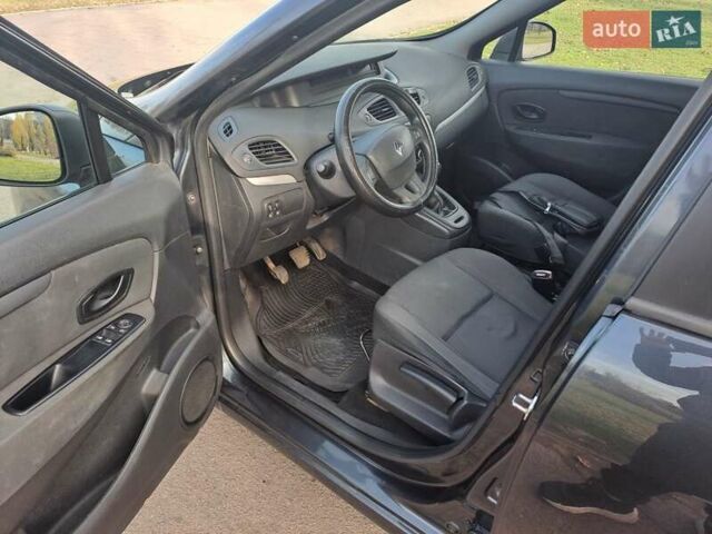 Сірий Рено Сценік, об'ємом двигуна 1.5 л та пробігом 286 тис. км за 6400 $, фото 4 на Automoto.ua