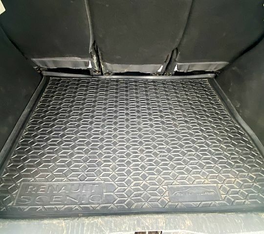 Серый Рено Сценик, объемом двигателя 1.5 л и пробегом 260 тыс. км за 5300 $, фото 4 на Automoto.ua