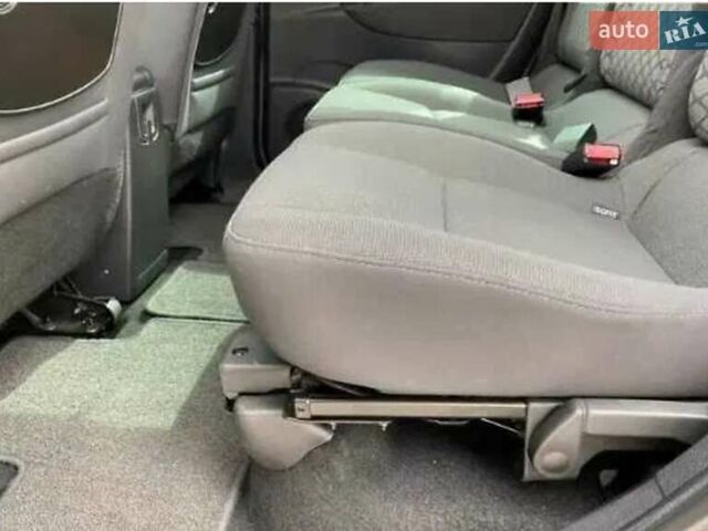 Серый Рено Сценик, объемом двигателя 1.6 л и пробегом 227 тыс. км за 8150 $, фото 10 на Automoto.ua