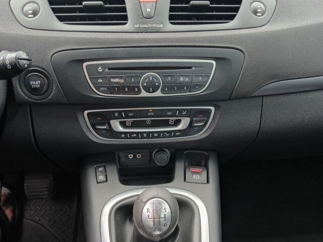 Серый Рено Сценик, объемом двигателя 1.6 л и пробегом 280 тыс. км за 7700 $, фото 8 на Automoto.ua