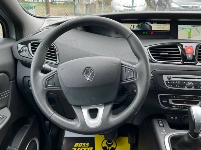 Рено Сценик 2011 в Стрые на Automoto.ua Серый Рено Сценик, объемом двигателя 2 л и пробегом 215 тыс. км за 7500 $, фото 9 на Automoto.ua