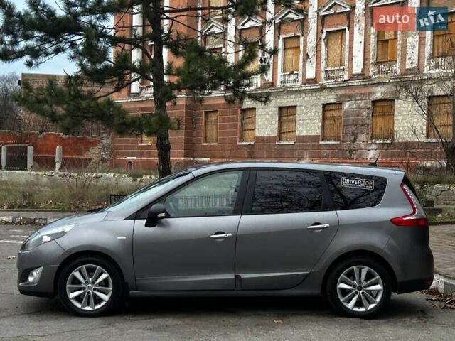 Серый Рено Сценик, объемом двигателя 1.46 л и пробегом 313 тыс. км за 8199 $, фото 7 на Automoto.ua