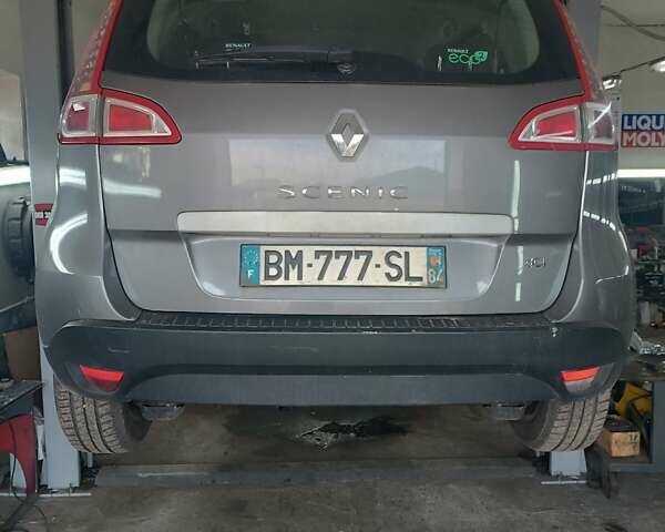 Рено Сценік 2011 у Чернігові на Automoto.ua Сірий Рено Сценік, об'ємом двигуна 1.5 л та пробігом 220 тис. км за 6500 $, фото 1 на Automoto.ua