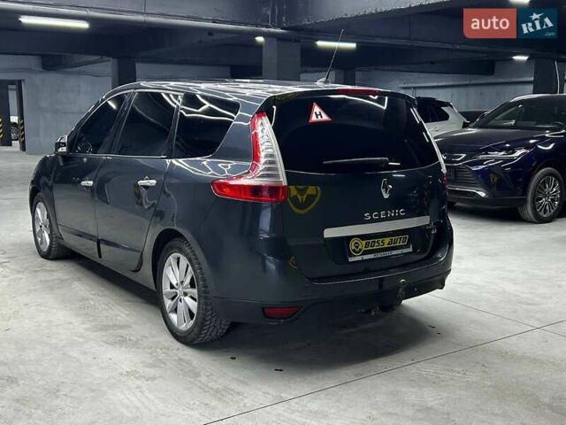 Серый Рено Сценик, объемом двигателя 2 л и пробегом 165 тыс. км за 7800 $, фото 3 на Automoto.ua