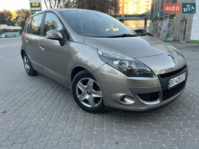 Сірий Рено Сценік, об'ємом двигуна 1.6 л та пробігом 265 тис. км за 6500 $, фото 1 на Automoto.ua
