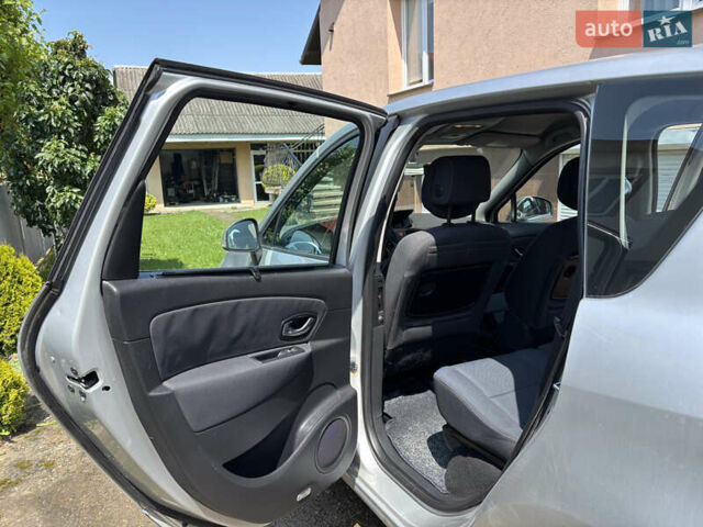 Серый Рено Сценик, объемом двигателя 1.6 л и пробегом 358 тыс. км за 6700 $, фото 9 на Automoto.ua