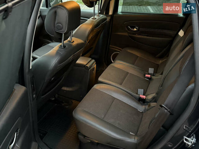 Сірий Рено Сценік, об'ємом двигуна 1.6 л та пробігом 231 тис. км за 7300 $, фото 20 на Automoto.ua