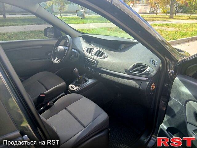 Сірий Рено Сценік, об'ємом двигуна 1.5 л та пробігом 360 тис. км за 6700 $, фото 7 на Automoto.ua