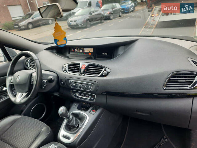 Рено Сценік 2011 у Луцьку на Automoto.ua Сірий Рено Сценік, об'ємом двигуна 1.6 л та пробігом 231 тис. км за 6300 $, фото 5 на Automoto.ua