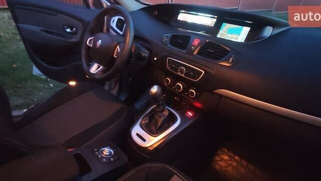 Сірий Рено Сценік, об'ємом двигуна 1.46 л та пробігом 290 тис. км за 7200 $, фото 63 на Automoto.ua