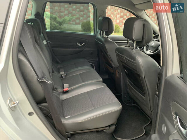 Серый Рено Сценик, объемом двигателя 1.5 л и пробегом 209 тыс. км за 7400 $, фото 14 на Automoto.ua