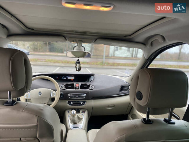 Сірий Рено Сценік, об'ємом двигуна 1.6 л та пробігом 215 тис. км за 6350 $, фото 16 на Automoto.ua