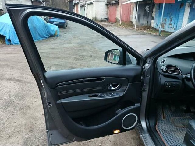 Серый Рено Сценик, объемом двигателя 1.5 л и пробегом 222 тыс. км за 7000 $, фото 24 на Automoto.ua