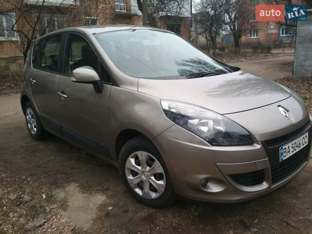 Серый Рено Сценик, объемом двигателя 1.5 л и пробегом 227 тыс. км за 7100 $, фото 10 на Automoto.ua