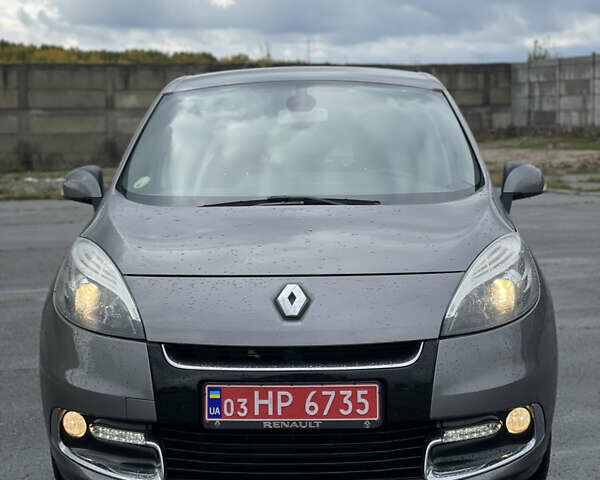 Рено Сценик 2012 в Виннице на Automoto.ua Серый Рено Сценик, объемом двигателя 1.5 л и пробегом 241 тыс. км за 9700 $, фото 7 на Automoto.ua