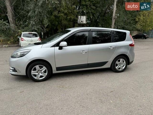 Серый Рено Сценик, объемом двигателя 1.46 л и пробегом 230 тыс. км за 6950 $, фото 16 на Automoto.ua