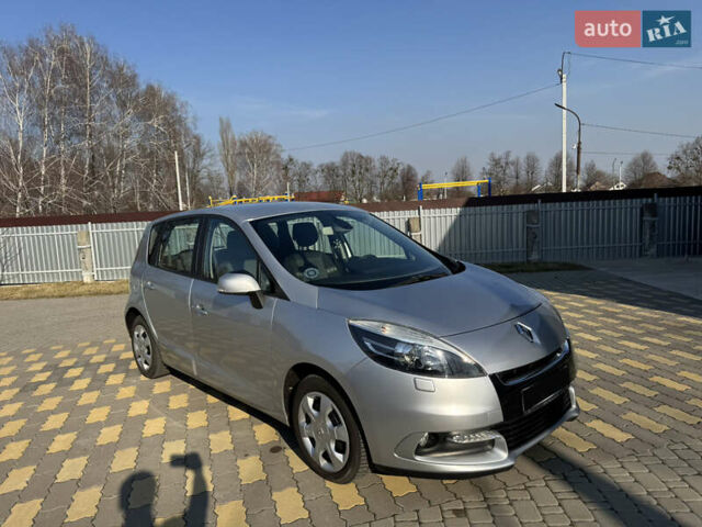 Серый Рено Сценик, объемом двигателя 1.5 л и пробегом 304 тыс. км за 7999 $, фото 1 на Automoto.ua