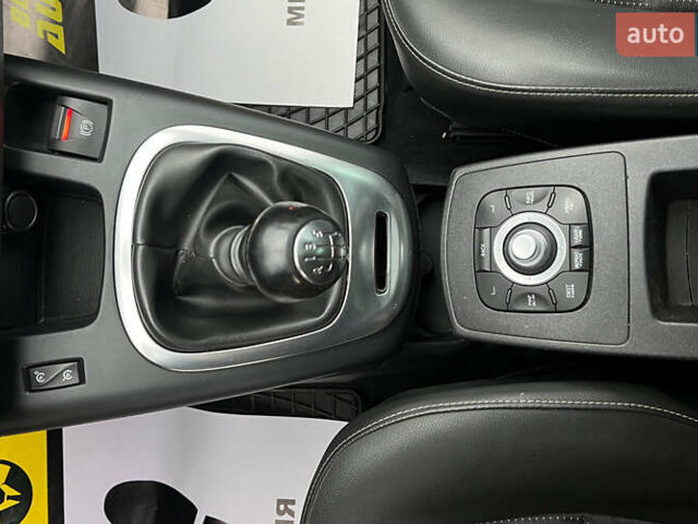 Сірий Рено Сценік, об'ємом двигуна 1.46 л та пробігом 226 тис. км за 8900 $, фото 15 на Automoto.ua