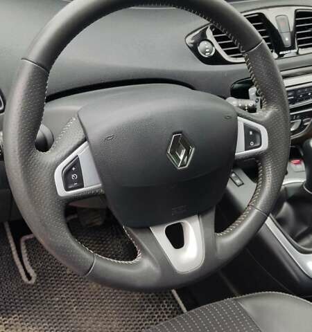 Серый Рено Сценик, объемом двигателя 1.46 л и пробегом 221 тыс. км за 7700 $, фото 6 на Automoto.ua