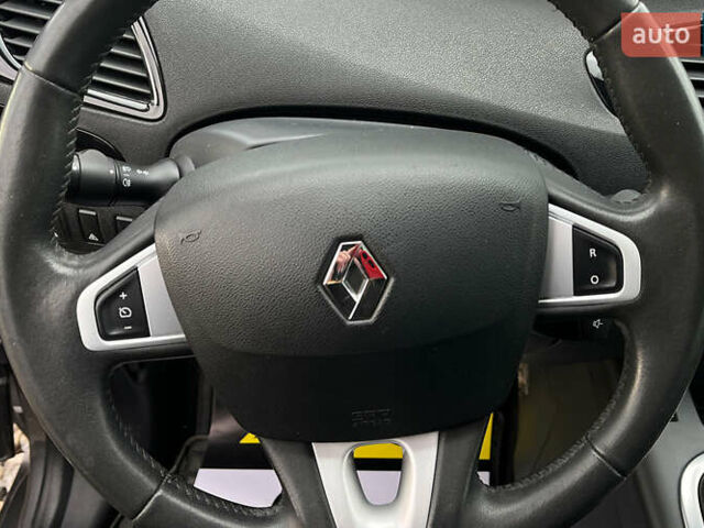 Сірий Рено Сценік, об'ємом двигуна 1.46 л та пробігом 226 тис. км за 8900 $, фото 11 на Automoto.ua