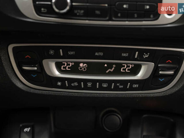 Серый Рено Сценик, объемом двигателя 1.5 л и пробегом 300 тыс. км за 8500 $, фото 10 на Automoto.ua