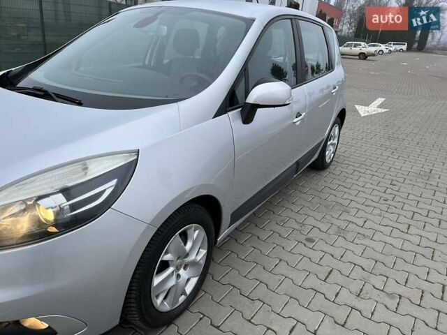 Серый Рено Сценик, объемом двигателя 1.5 л и пробегом 268 тыс. км за 7900 $, фото 6 на Automoto.ua