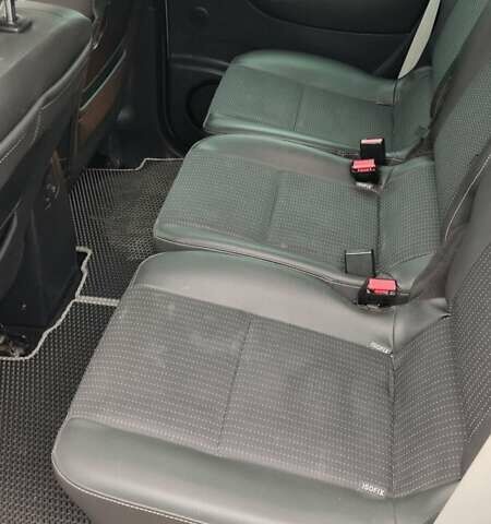 Серый Рено Сценик, объемом двигателя 1.46 л и пробегом 221 тыс. км за 7700 $, фото 1 на Automoto.ua