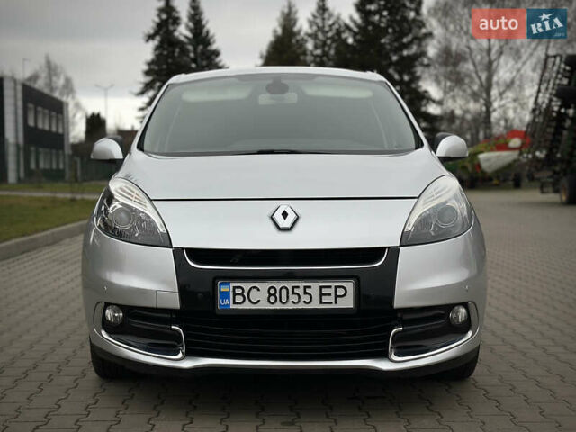 Сірий Рено Сценік, об'ємом двигуна 1.5 л та пробігом 292 тис. км за 7700 $, фото 3 на Automoto.ua
