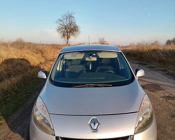 Серый Рено Сценик, объемом двигателя 1.5 л и пробегом 316 тыс. км за 7800 $, фото 11 на Automoto.ua