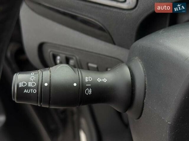 Рено Сценик 2012 в Ровно на Automoto.ua Серый Рено Сценик, объемом двигателя 1.46 л и пробегом 186 тыс. км за 8600 $, фото 30 на Automoto.ua