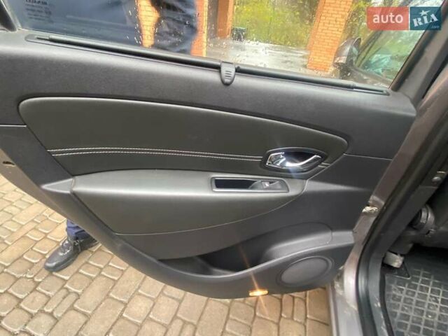 Сірий Рено Сценік, об'ємом двигуна 1.6 л та пробігом 216 тис. км за 7600 $, фото 12 на Automoto.ua