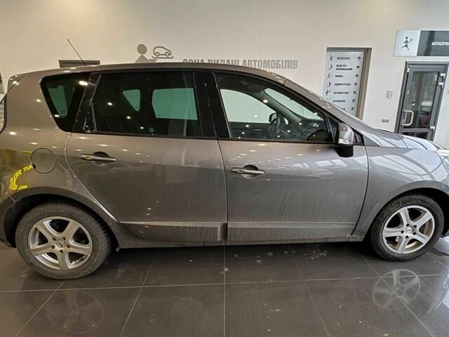 Сірий Рено Сценік, об'ємом двигуна 1.6 л та пробігом 231 тис. км за 8700 $, фото 7 на Automoto.ua