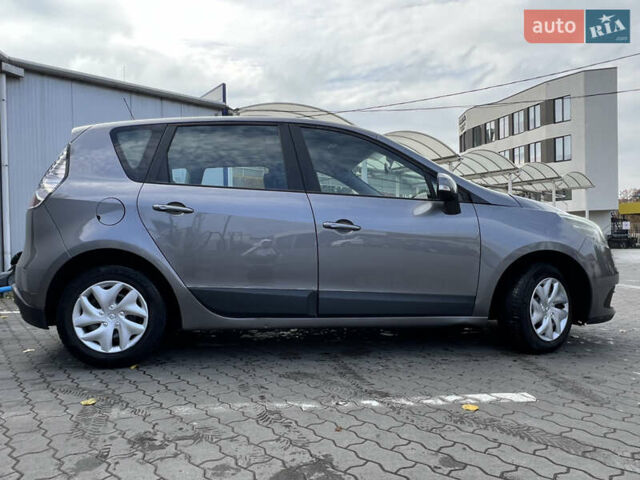 Серый Рено Сценик, объемом двигателя 1.6 л и пробегом 186 тыс. км за 7300 $, фото 8 на Automoto.ua