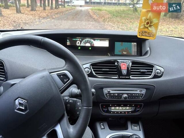 Сірий Рено Сценік, об'ємом двигуна 1.4 л та пробігом 196 тис. км за 8000 $, фото 20 на Automoto.ua