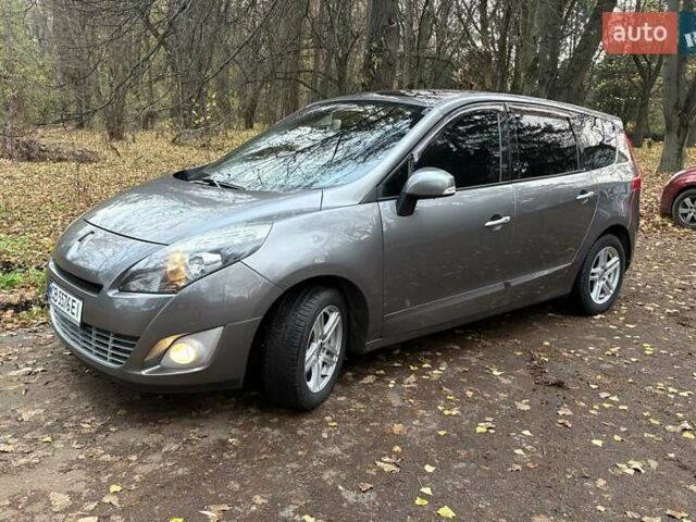 Сірий Рено Сценік, об'ємом двигуна 1.4 л та пробігом 196 тис. км за 8000 $, фото 1 на Automoto.ua